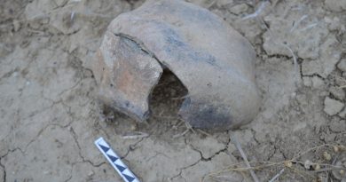 (Фото) В Комрате нашли  ногайские захоронения и керамику эпохи бронзового века
