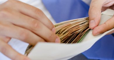 В Молдове 7% работников получают зарплату «в конвертах»