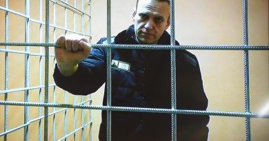 Алексея Навального увезли из исправительной колонии №2. Куда именно - неизвестно